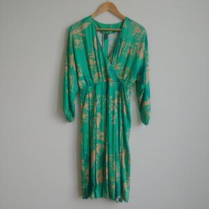 Culture Denmark silky 100% viscose green tan/gold pattern midi dress Small
